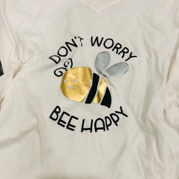 ❤️Don’t Worry, Bee 🐝 Happy Tshirt❤️ - Picture 2 of 2